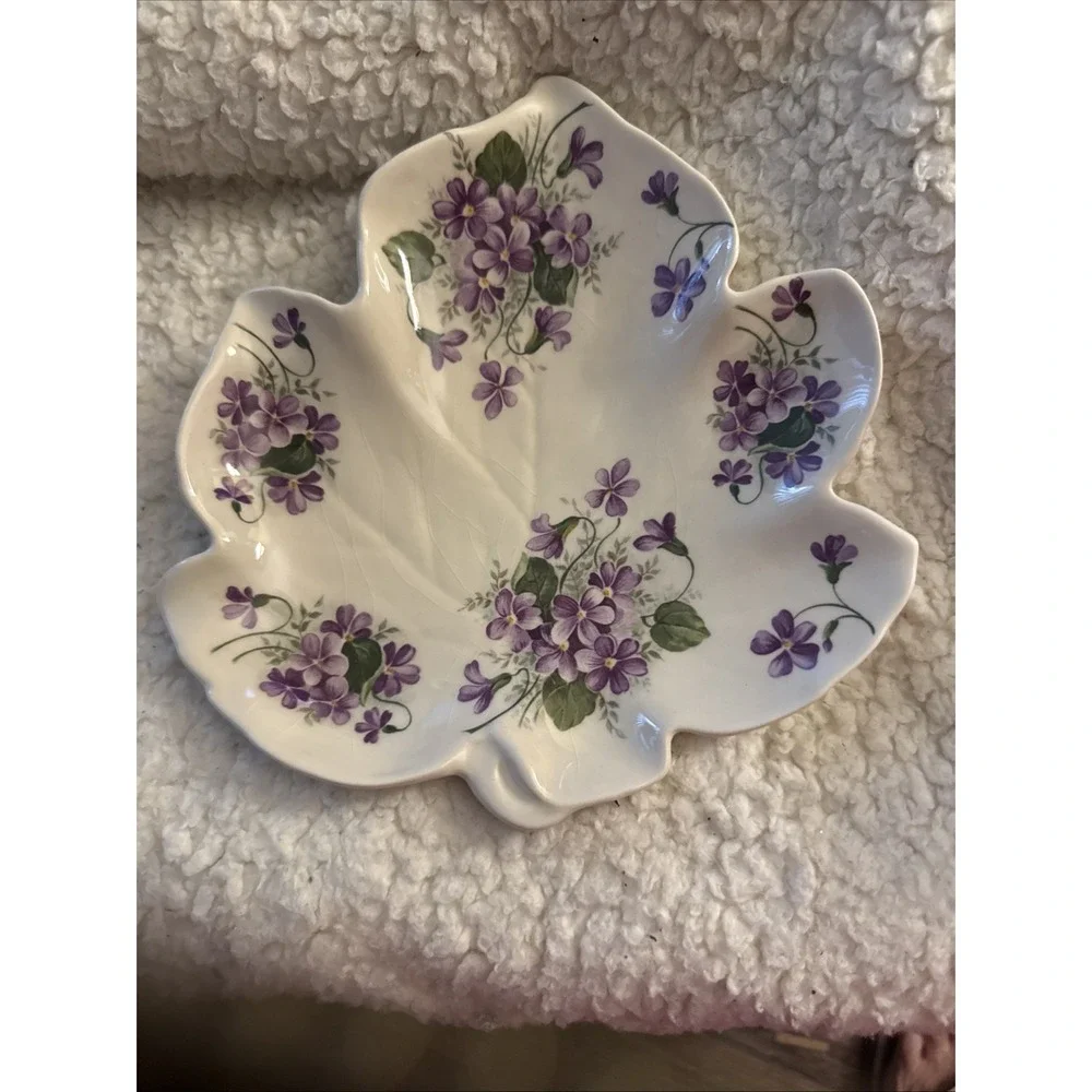 Kernewek Goonhavern Vintage Candy Dish Cornwall, England Leaf Shape With Violets